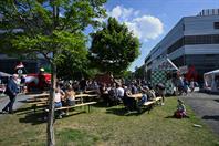 On 14 May 2022, Hochschule Düsseldorf – University of Applied Sciences (HSD) could finally celebrate its 50th anniversary – and the response exceeded everything all organisers had hoped for: Several thousand people came to celebrate during the day and well into the night, creating a unique atmosphere on campus and enjoying wonderful weather.